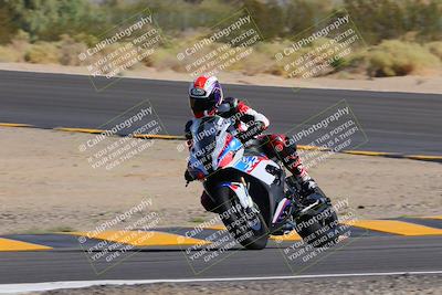 media/Oct-08-2022-SoCal Trackdays (Sat) [[1fc3beec89]]/Turn 10 (945am)/